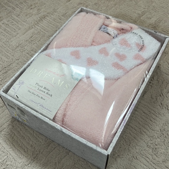 Robe with Lurex Sock gift set, pink robe & socks with hearts, New in sealed box - Picture 15 of 16